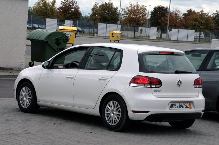  Volkswagen Golf 2010 года  (фото 16 из 36)